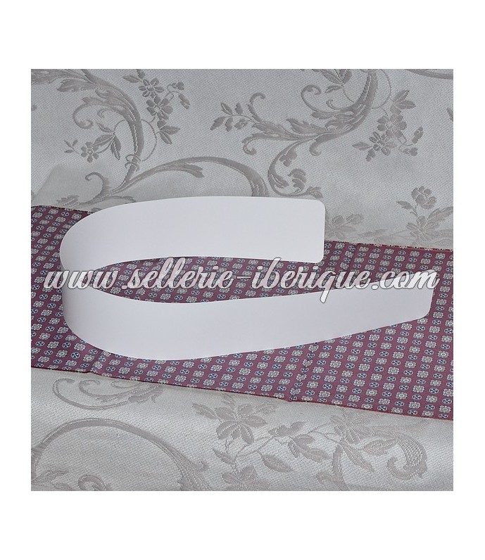 Plastic reinforcment for belt-scarf (fajin) Plastic reinforcment for belt-scarf (fajin)