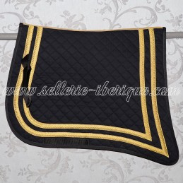 Saddle pad pointed