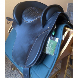 Selle d'équitation espagnole Potrera Classique cuir lisse Marjoman