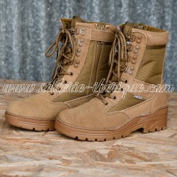 Chaussures de randonnée 1...