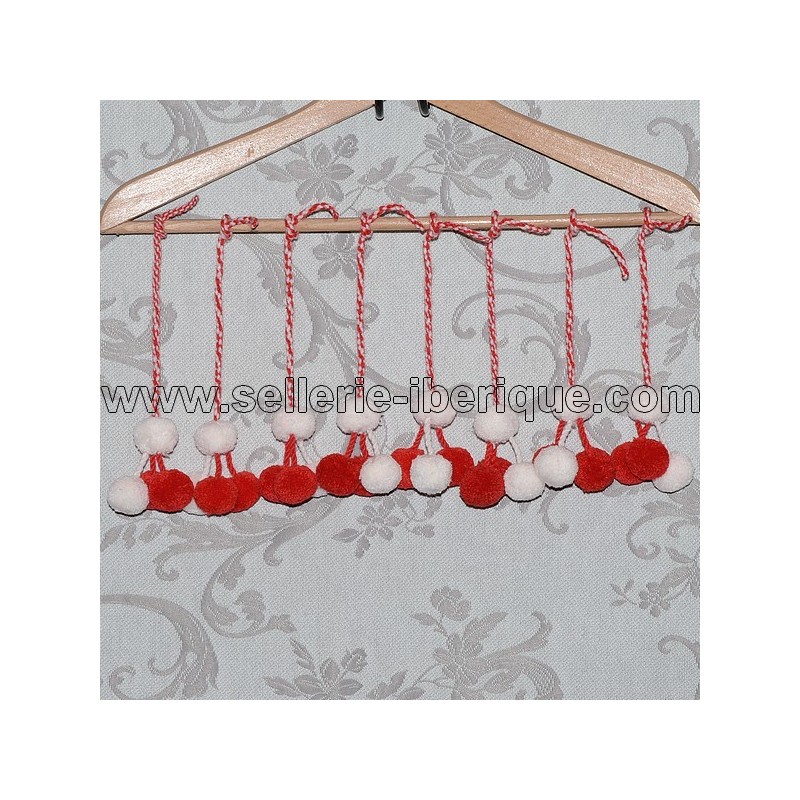 Atacrines woolen pompoms for horsehair Atacrines woolen pompoms for horsehair